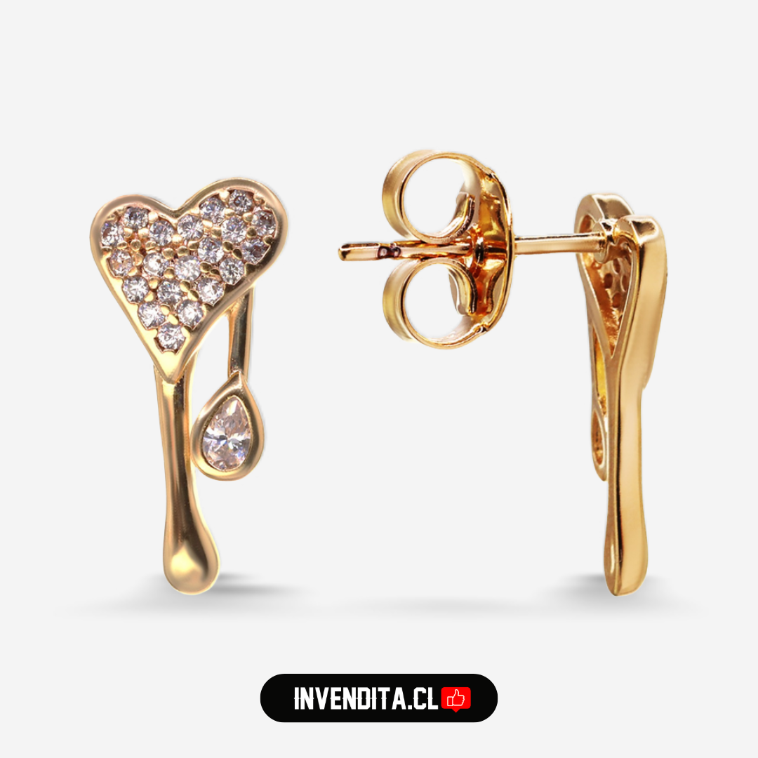 Aros enchapados en oro diseño corazones derretidos con circones