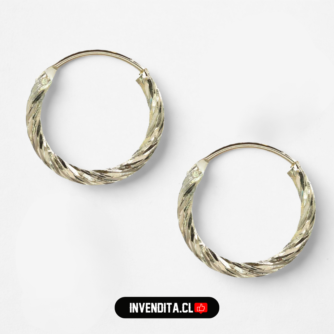 Aros enchapados en oro argollas anudadas