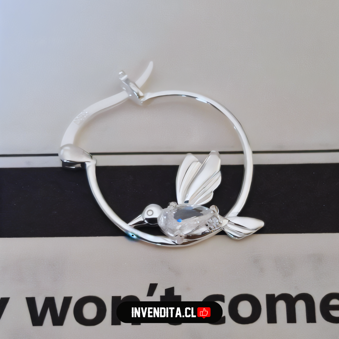 Aros de plata 925 diseño colibrí con circón y broche criollo