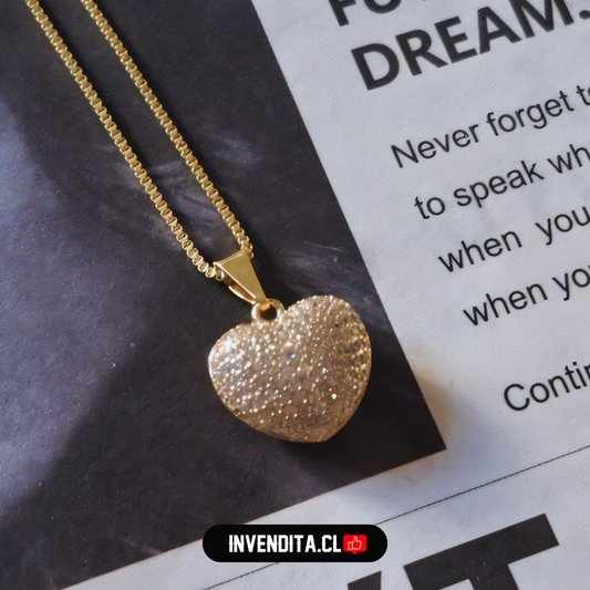 Collar enchapado en oro corazón con circones
