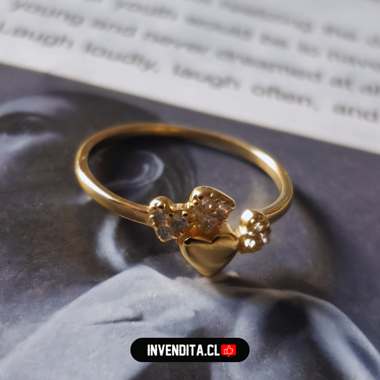 Anillo enchapado en oro serie corazones y circones