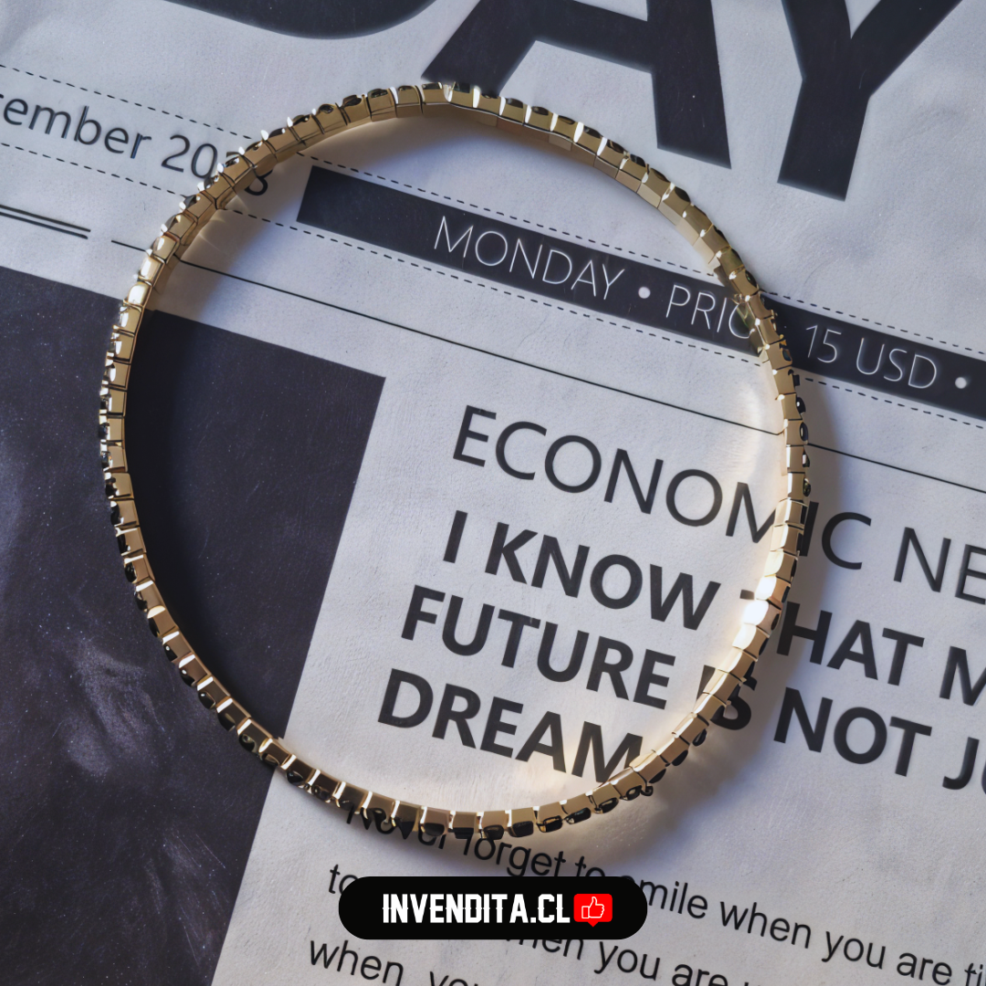 Pulsera enchapada en oro elástica con circones onix