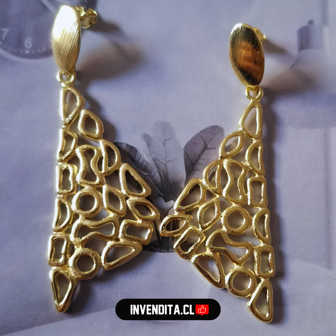 Aros enchapados en oro figuras unidas