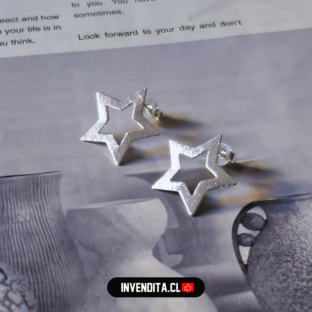 Aros enchapados en plata estrellas satinadas