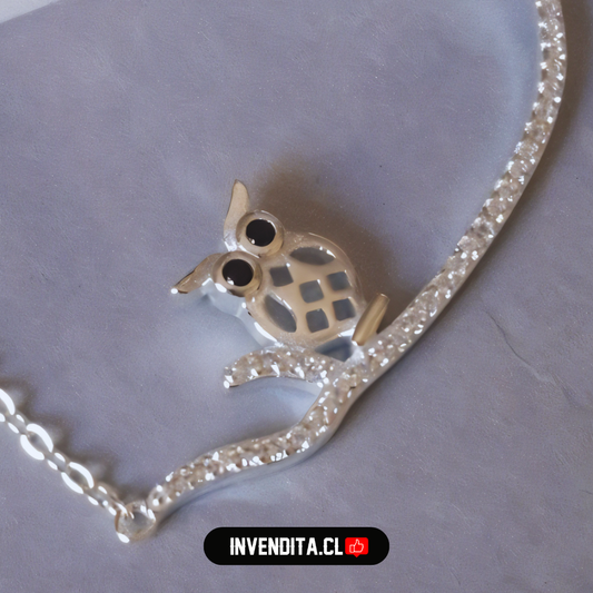 Collar de plata 925 búho en una rama con circones