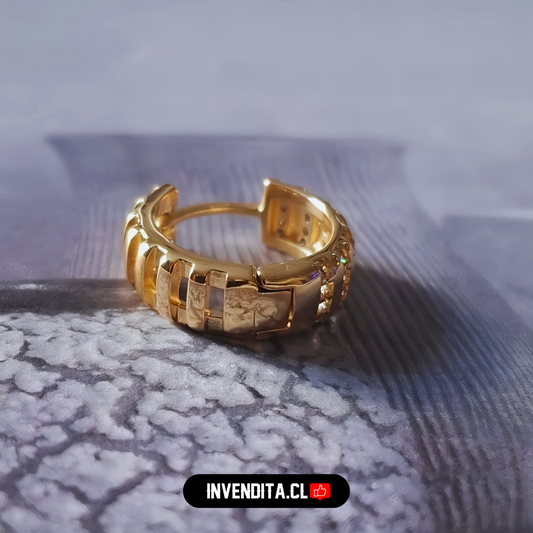 Aros enchapados en oro argollas y bordes con circones