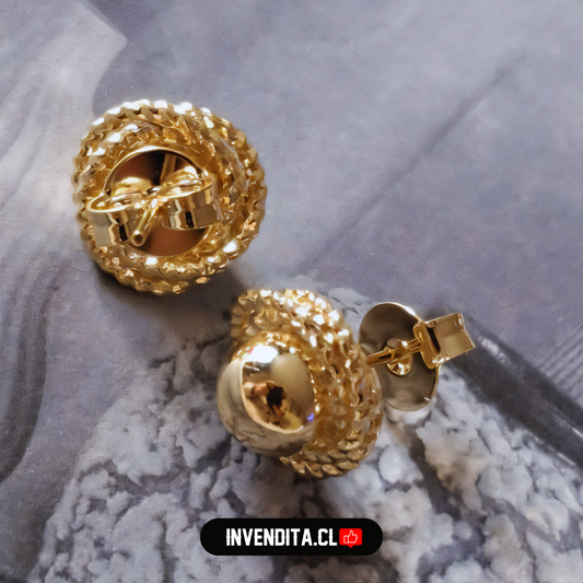 Aros enchapados en oro circulo con borde espiral