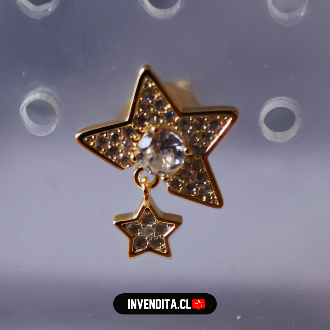 Aros enchapados en oro diseño doble estrella con circones