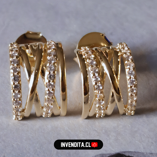 Aros enchapados en oro estilo curvo cruzado con circones