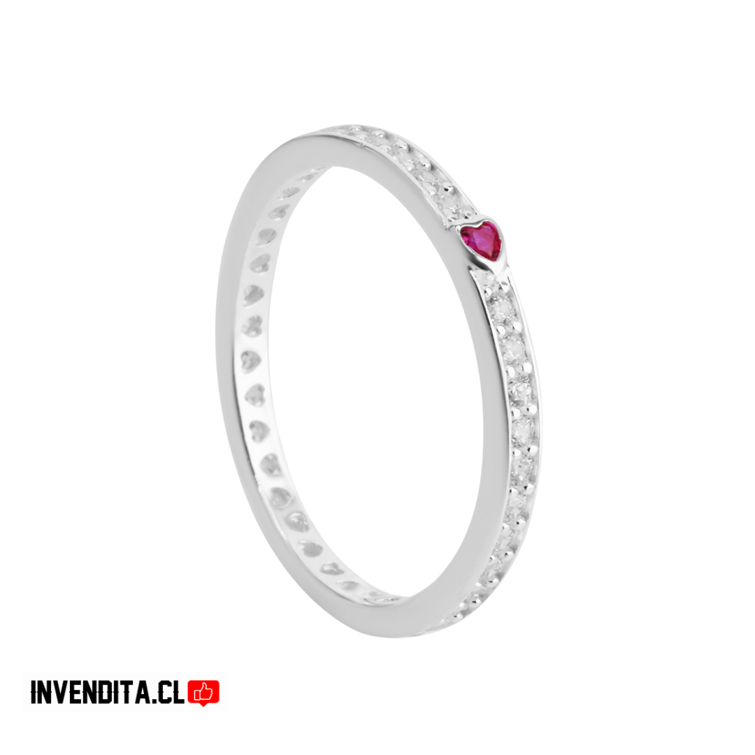Anillo de plata 925 banda de circones y mini corazón de circón ruby