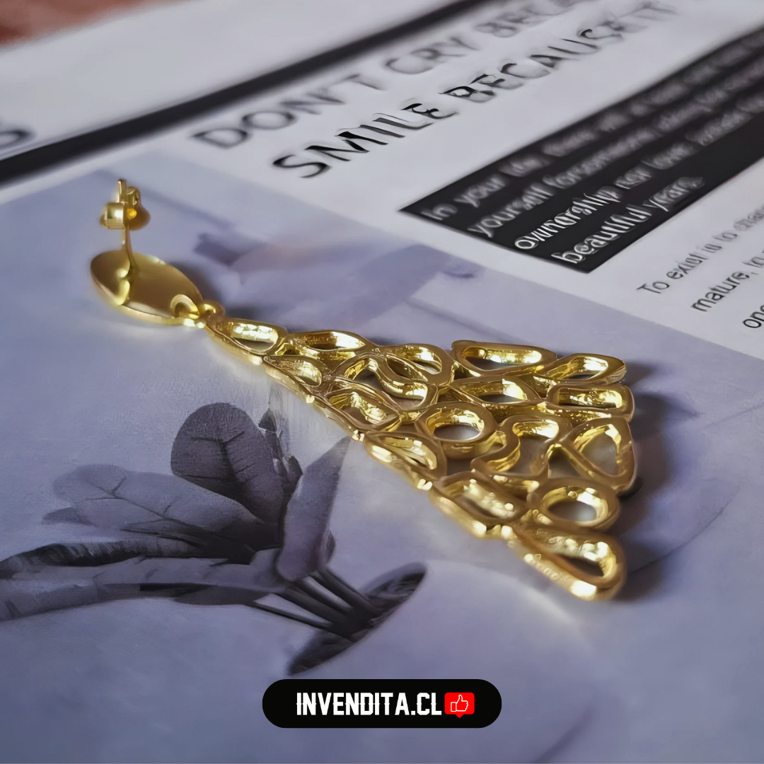 Aros enchapados en oro figuras unidas