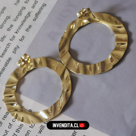 Aros enchapados en oro circulos ondulados