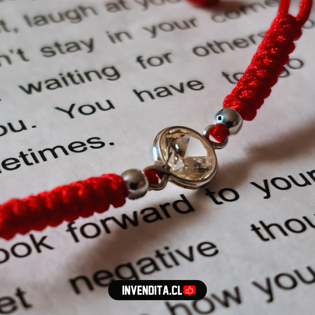 Pulsera de plata 925 hilo rojo con pequeño circón