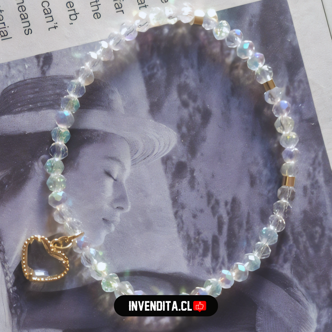 Pulsera de cristales con corazón enchapado en oro