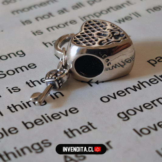 Charm estilo pandora corazón con llave