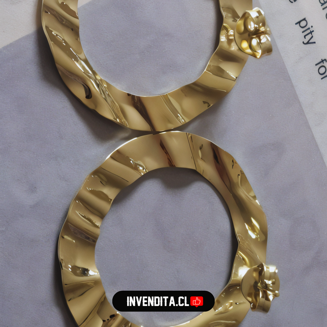 Aros enchapados en oro circulos ondulados