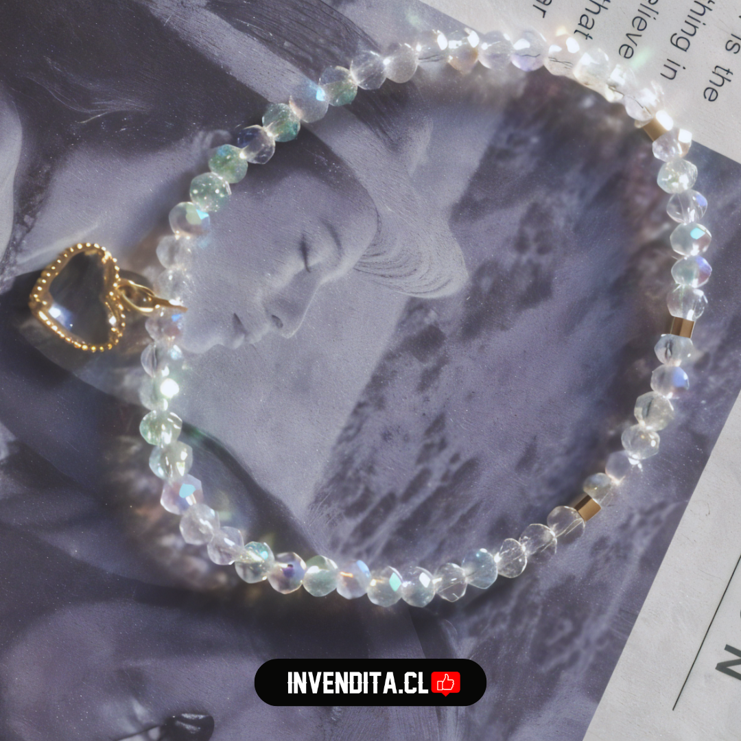 Pulsera de cristales con corazón enchapado en oro