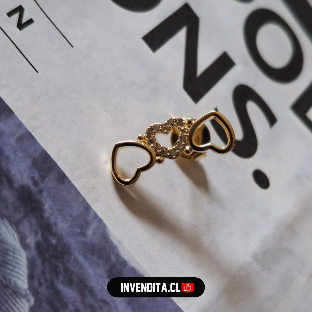 Aros enchapados en oro tres corazones con circones