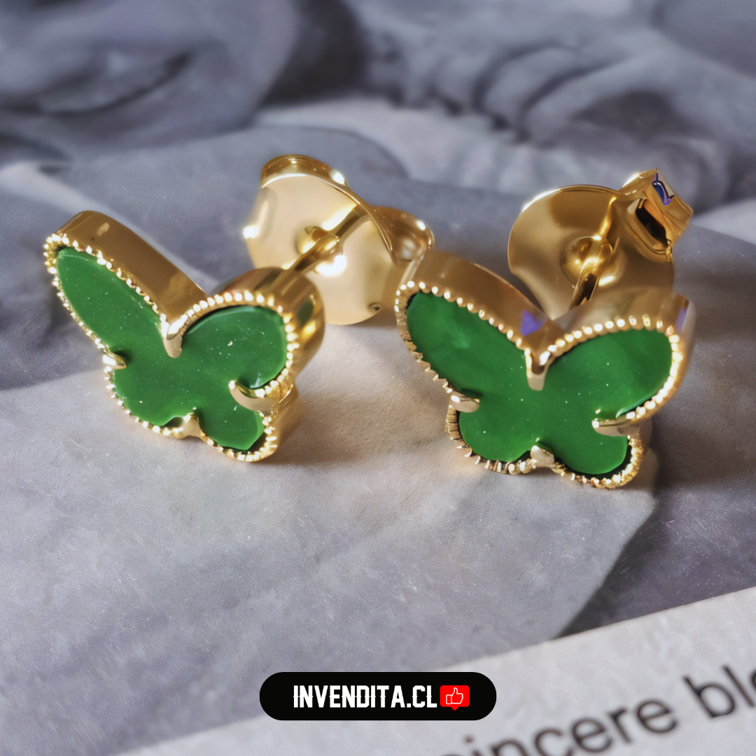 Aros enchapados en oro diseño mariposa placa verde