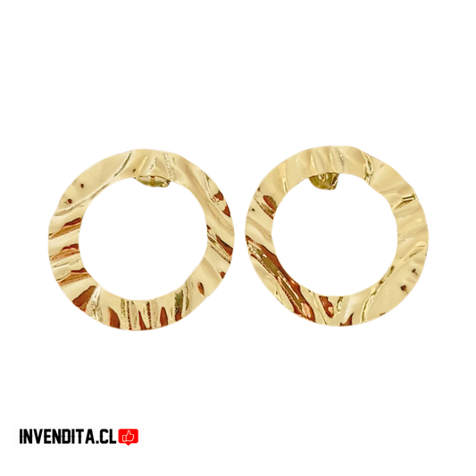 Aros enchapados en oro circulos ondulados