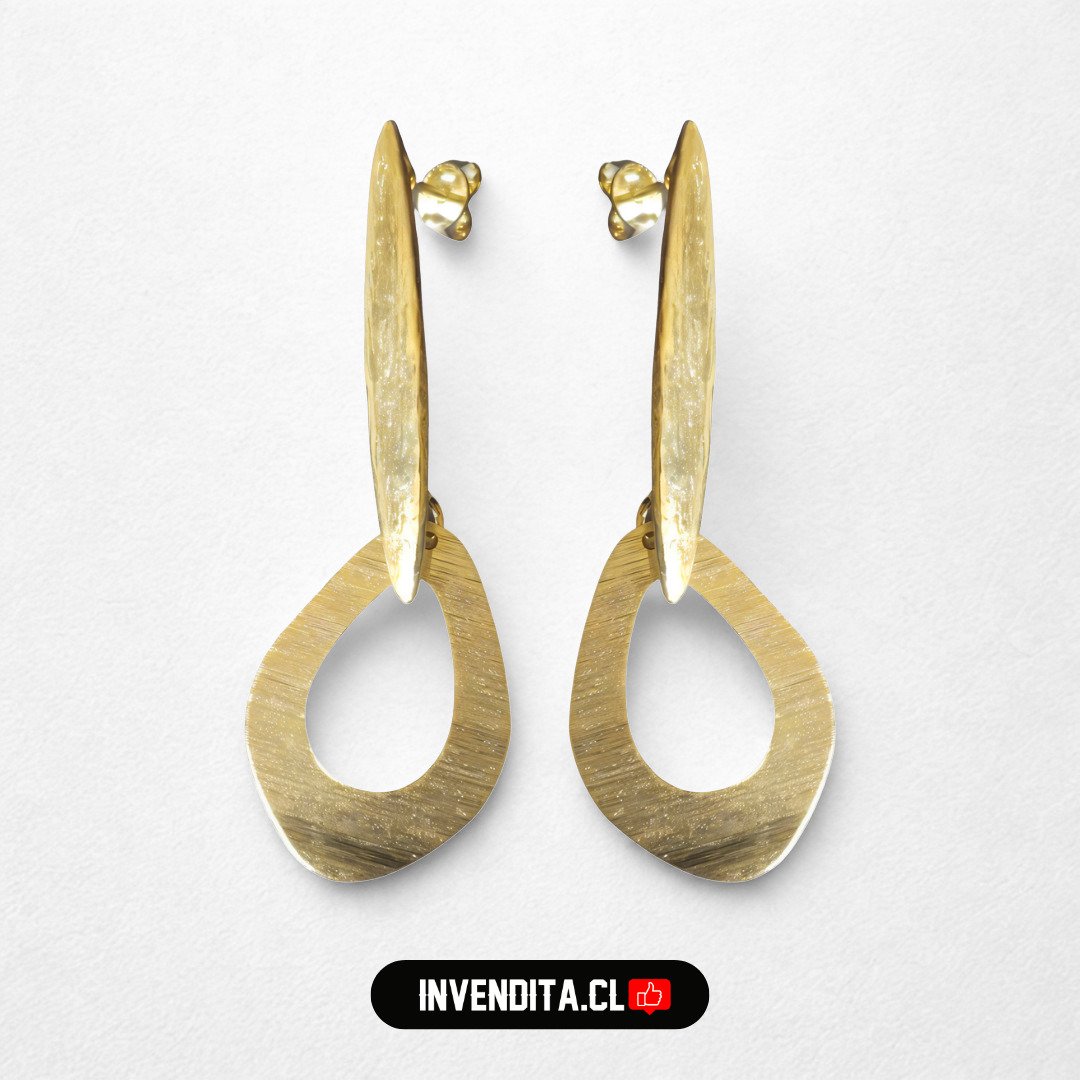 Aros enchapados en oro diseño varilla larga con hoja