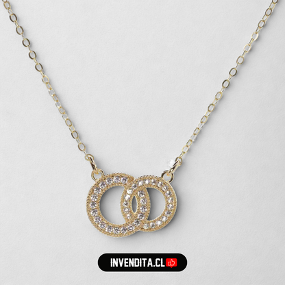 Collar enchapado en oro argollas cruzadas con circones