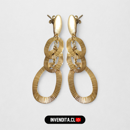 Aros enchapados en oro circulos irregulares satinados