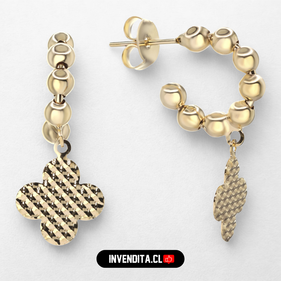Aros enchapados en oro estilo argollas de esferas con placas de trébol