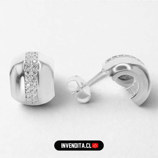 Aros enchapados en plata argolla con hilera de circones