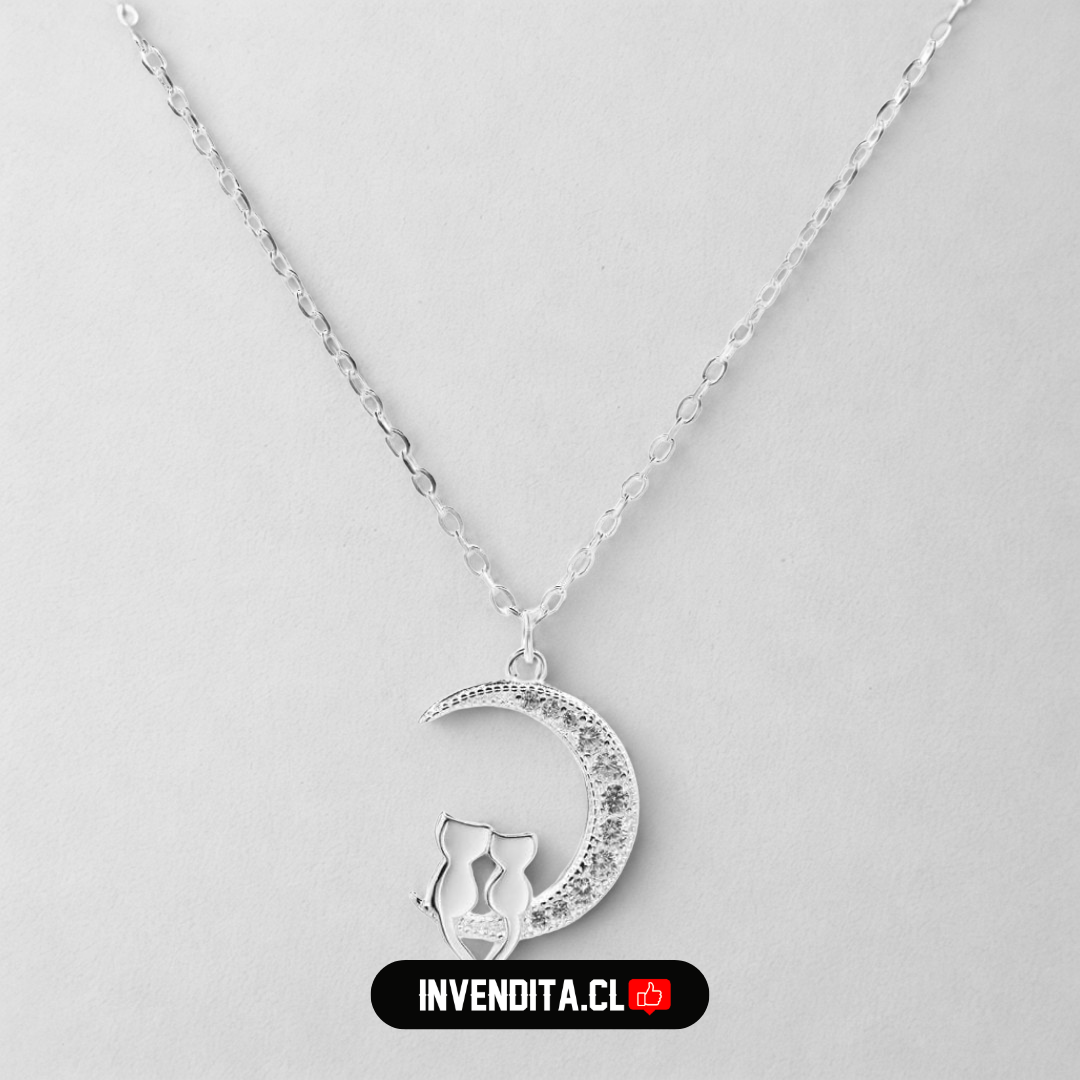 Collar de plata 925 media luna con figura de dos gatos