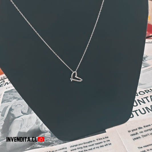 Collar de plata 925 corazón con pequeños circones