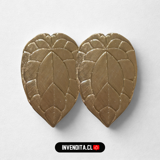 Aros enchapados en oro diseño hoja detallada