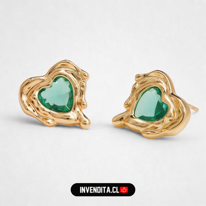 Aros enchapados en oro corazón derretido con circón esmeralda