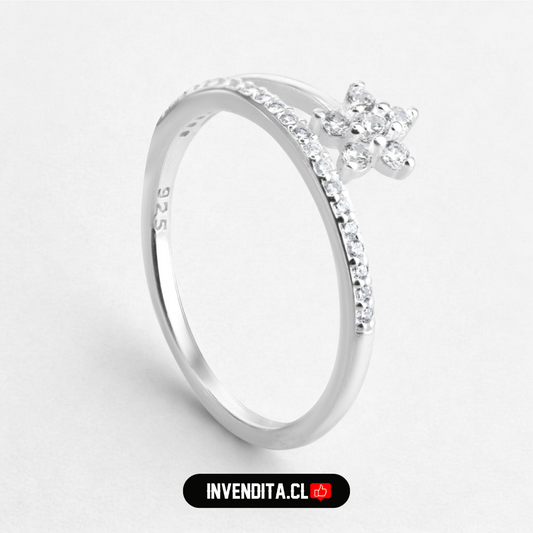 Anillo de Plata 925 banda con punta de flor y serie de circones