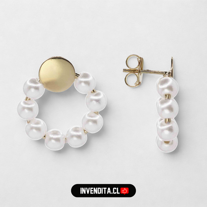 Aros enchapados en oro placa redonda con perlas de imitación