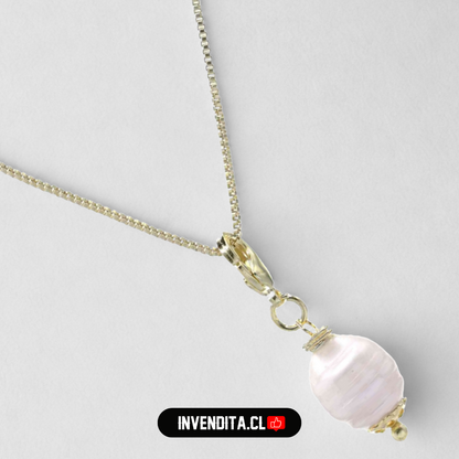 Collar enchapado en oro veneciana con perla de rio