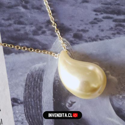 Collar enchapado en oro veneciana con gota de perla