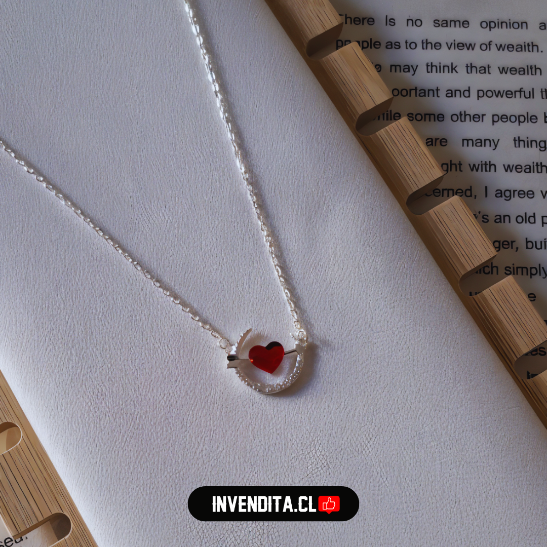 Collar de plata 925 modelo flechazo corazón rubí