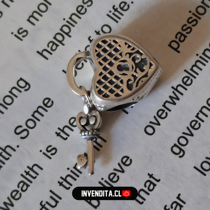 Charm estilo pandora corazón con llave