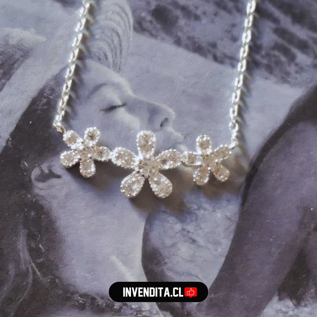 Collar de plata 925 trío de flores con circones incrustados