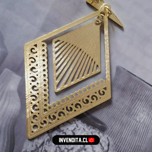 Aros enchapados en oro doble hoja con detalles en hilo