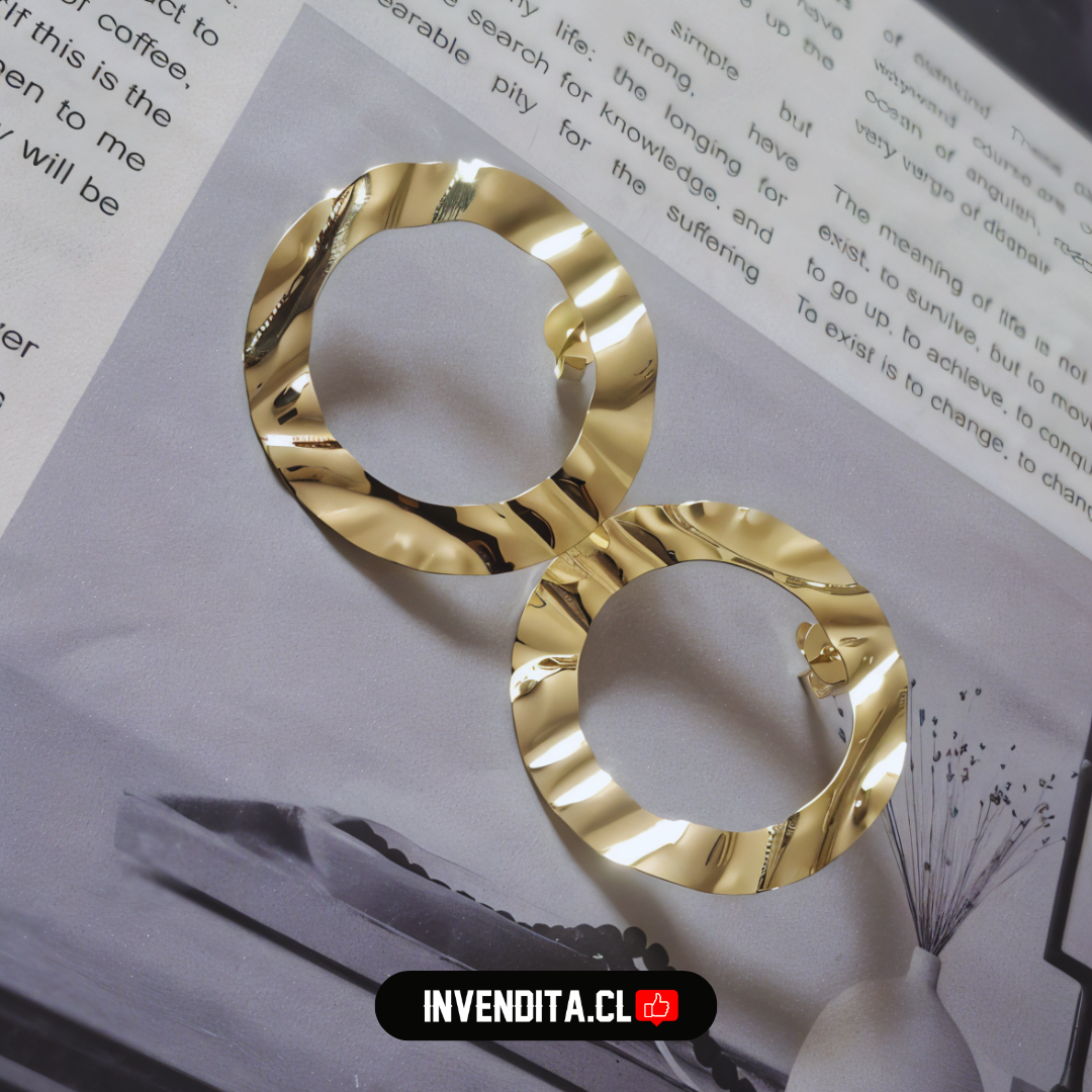 Aros enchapados en oro circulos ondulados