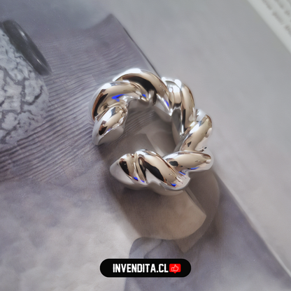 Aro enchapado en plata Cuff maxi diseño anudado