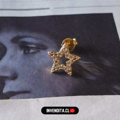 Aros enchapados en oro diseño estrellas con circones