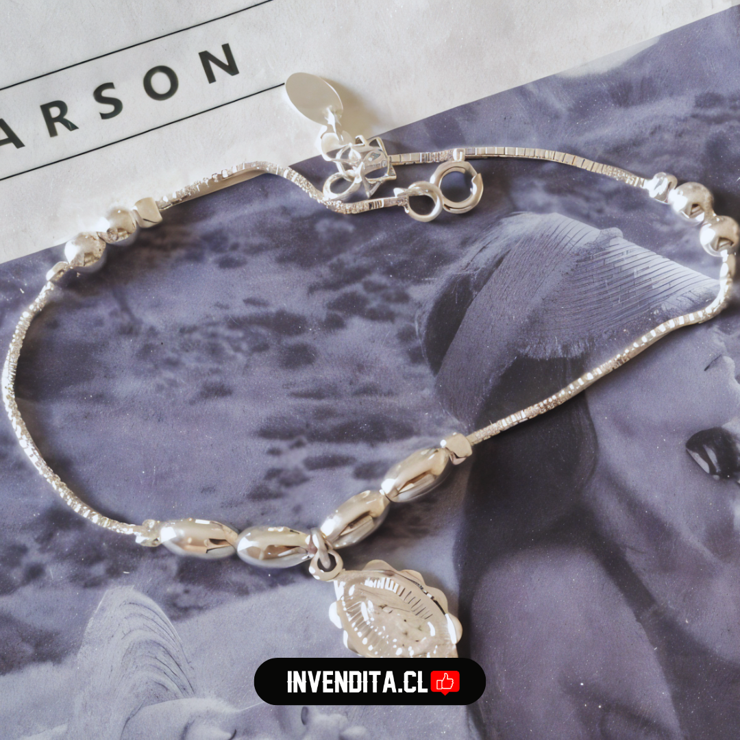 Pulsera de plata 925 esferas y óvalos con la figura de la virgen de Guadalupe