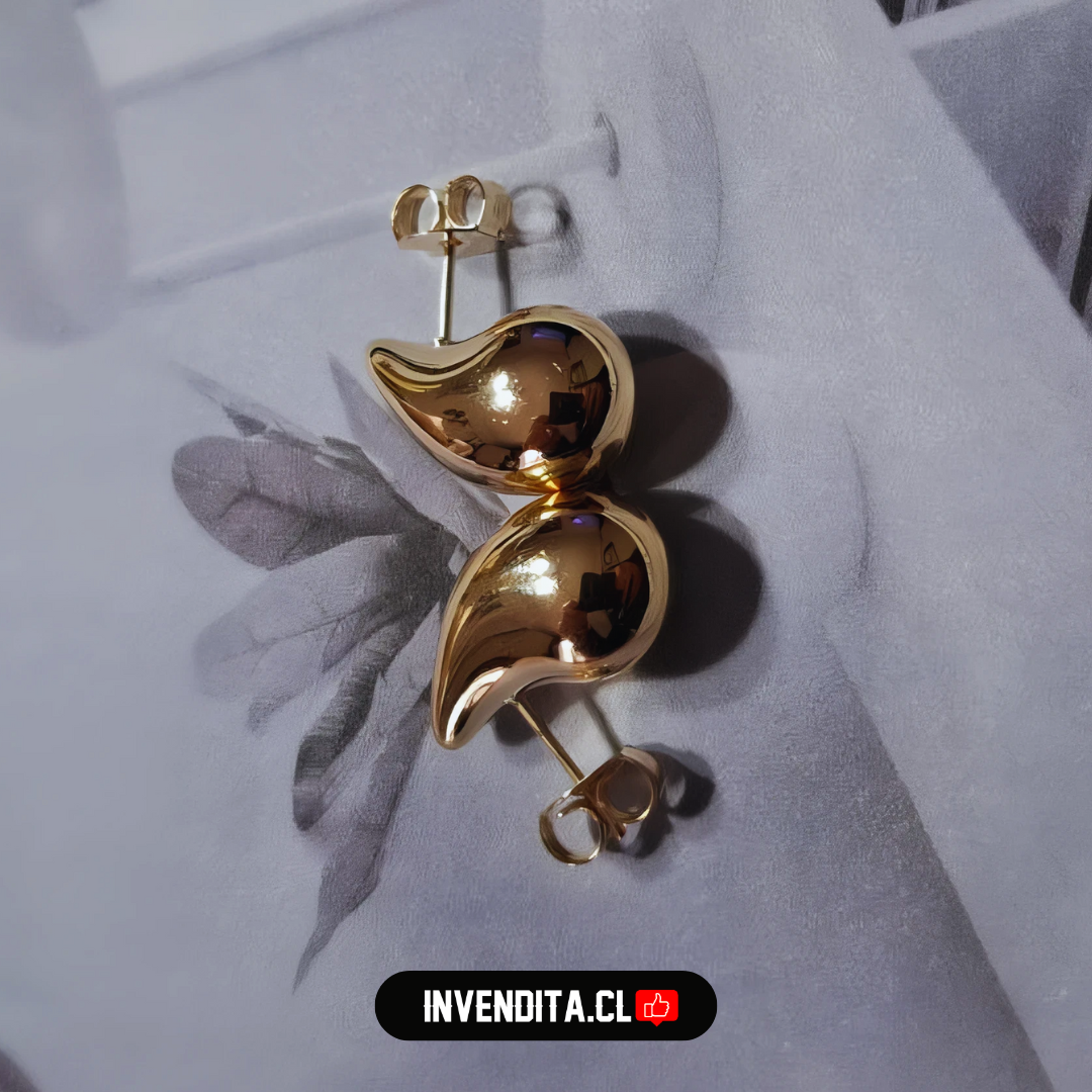 Aros enchapados en oro gotas medianas