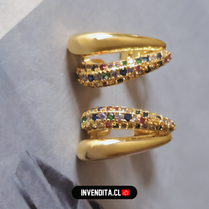 Aros enchapados en oro estilo en V con banda de circones de colores