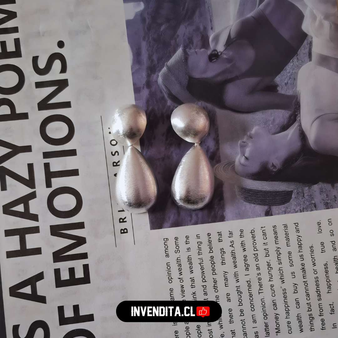 Aros enchapados en plata diseño placas circulares y de gotas satinadas