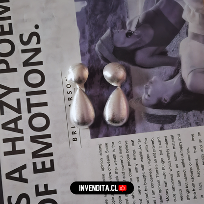 Aros enchapados en plata diseño placas circulares y de gotas satinadas