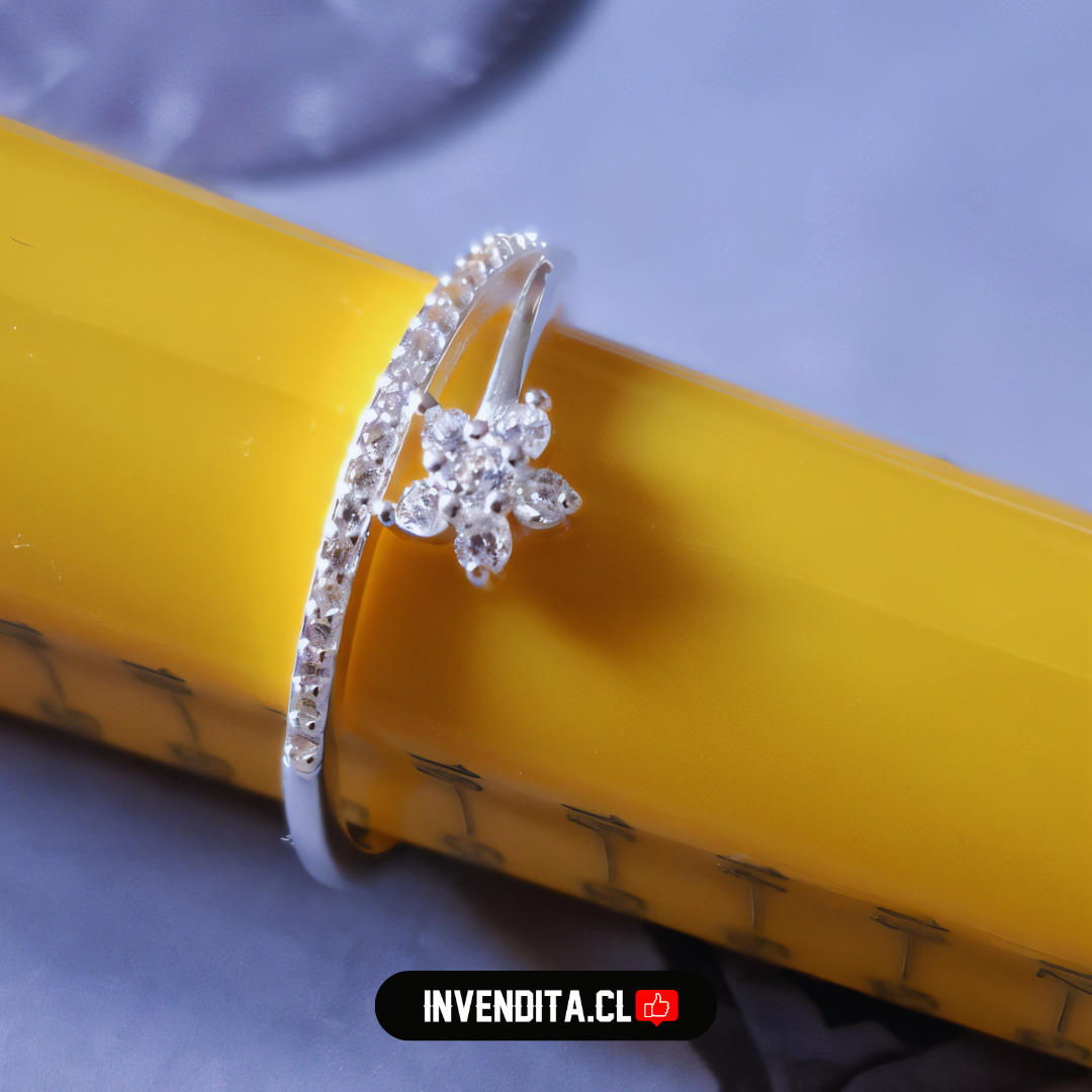 Anillo de Plata 925 banda con punta de flor y serie de circones
